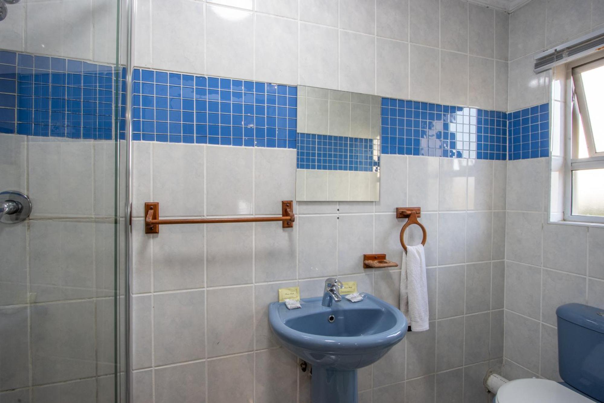 Sleep In Beauty Guesthouse Нюкасъл Екстериор снимка